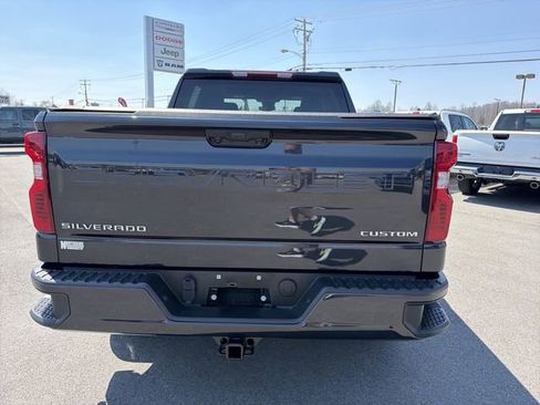 Used 2023 Chevrolet Silverado 1500 Custom image 7
