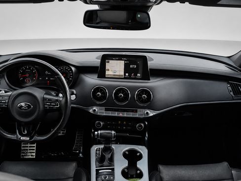 Used 2019 Kia Stinger GT1 RWD image 19