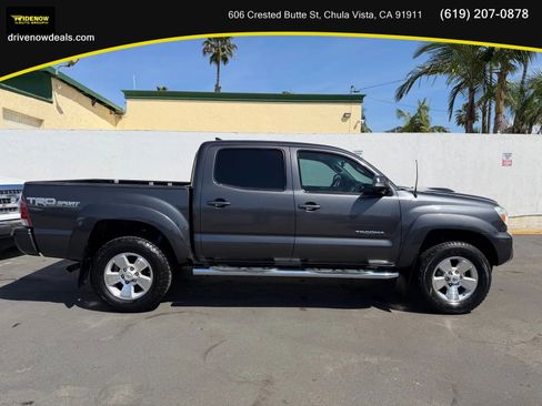 Used 2015 Toyota Tacoma PreRunner image 4