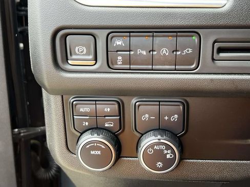 Used 2021 Chevrolet Tahoe RST w/ Luxury Package AWD/4WD image 23
