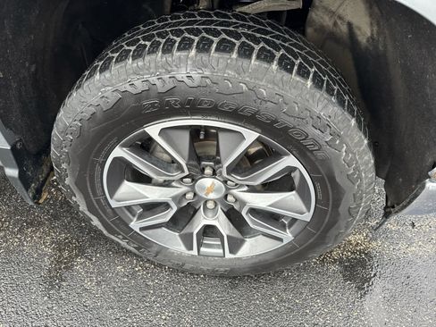 Used 2024 Chevrolet Silverado 1500 LT image 13