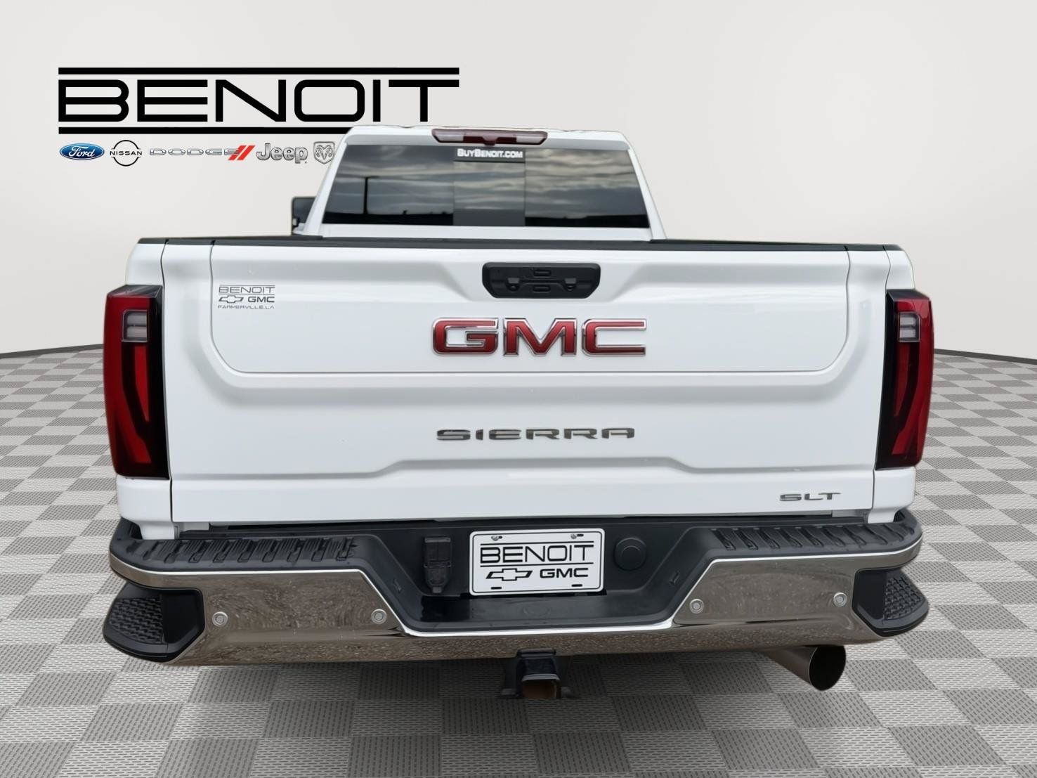 Used 2024 GMC Sierra 2500 SLT w/ SLT Premium Package AWD/4WD image 4