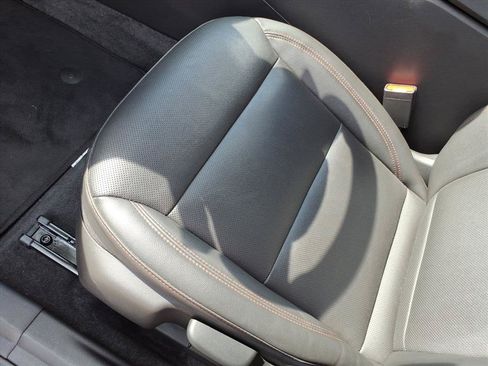Used 2024 Chevrolet Trax RS w/ Sunroof Package FWD image 19