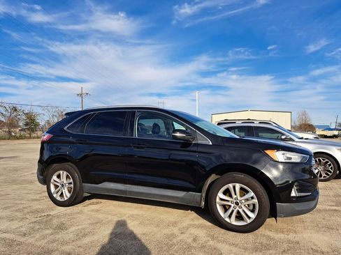 Used 2019 Ford Edge SEL w/ Equipment Group 201A image 3