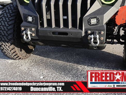 Used 2023 Jeep Gladiator Rubicon AWD/4WD image 43