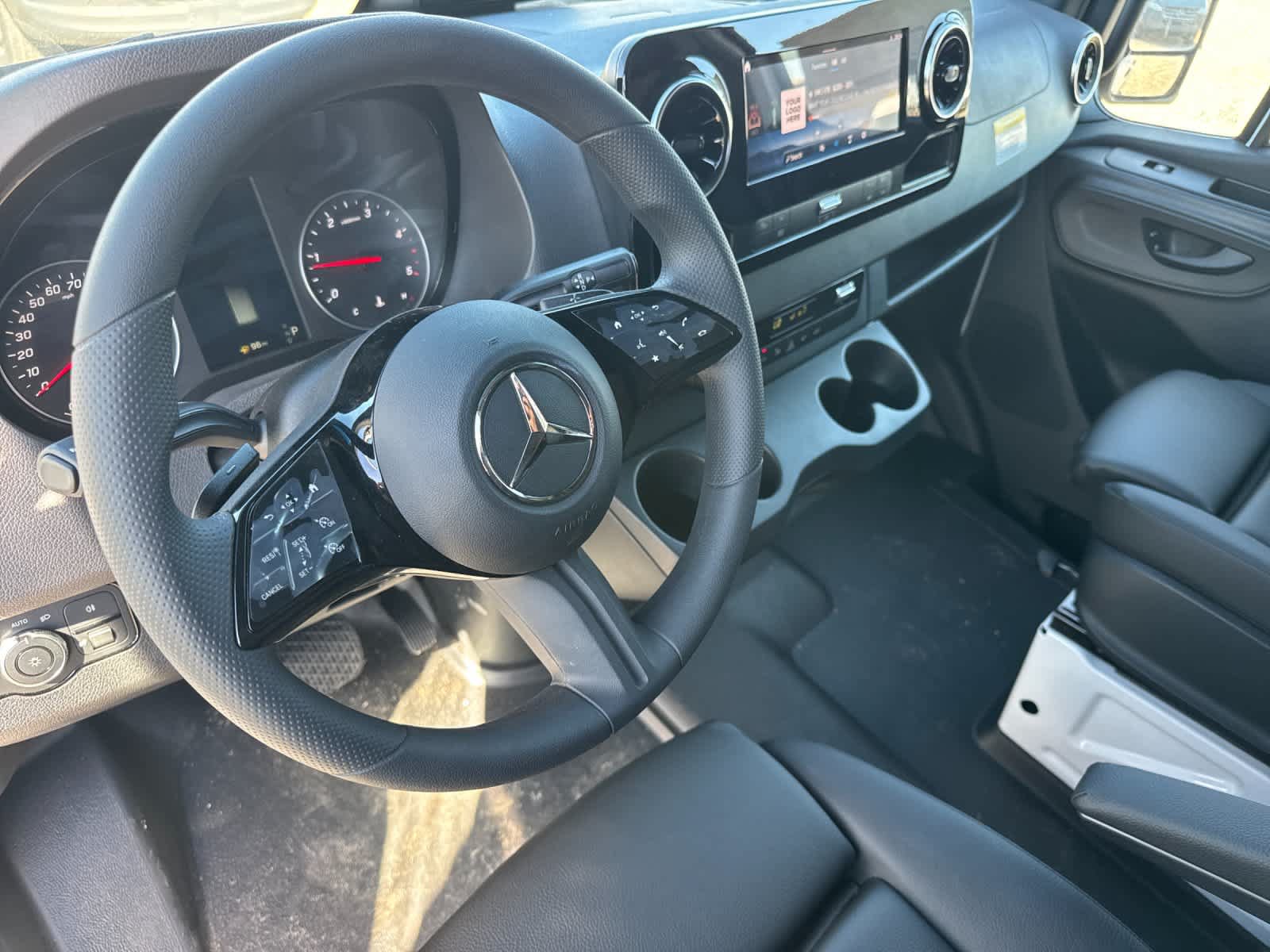 New 2025 Mercedes-Benz Sprinter 2500 image 10