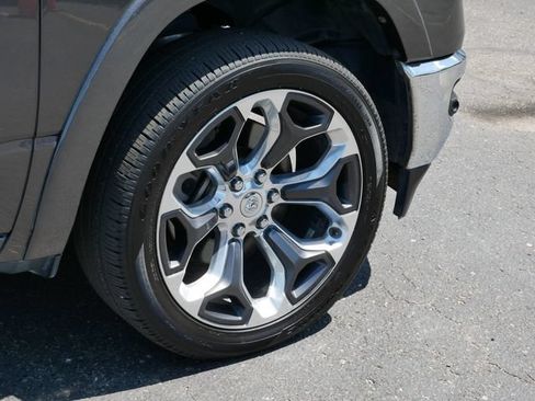 Used 2019 RAM 1500 Limited AWD/4WD image 11