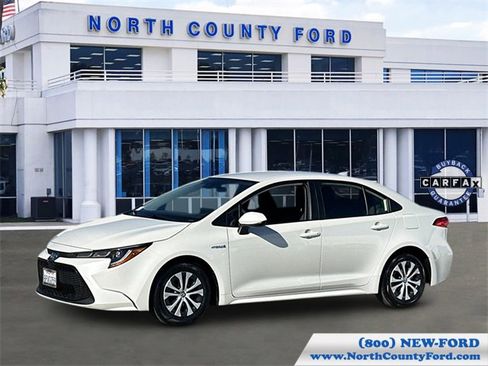 Used 2020 Toyota Corolla LE image 1