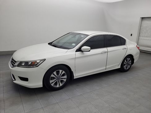 Used 2015 Honda Accord LX image 2