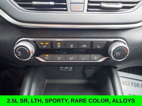 Used 2021 Nissan Altima 2.5 SR w/ SR Premium Package image 22