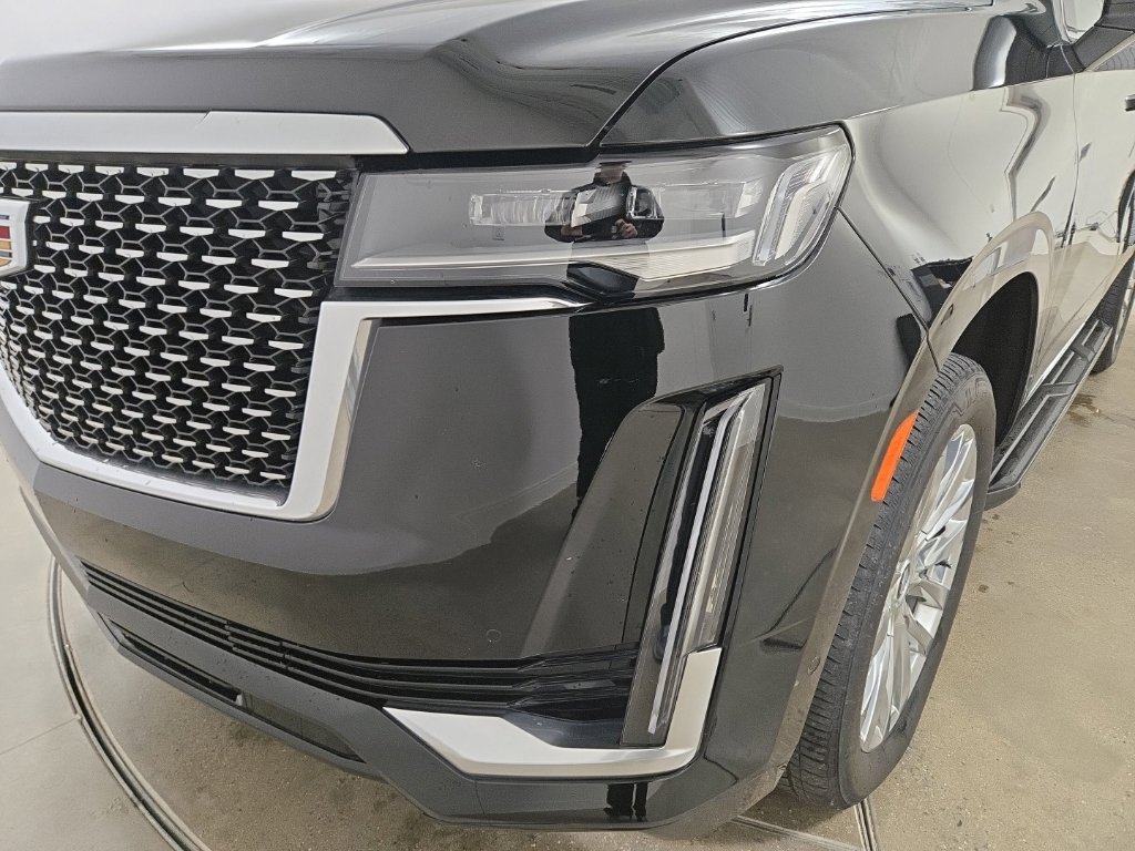 Used 2024 Cadillac Escalade Premium Luxury w/ LPO, Floor Liner Package AWD/4WD image 27