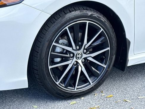 Used 2024 Toyota Camry SE image 7