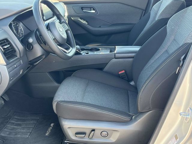 Used 2021 Nissan Rogue SV FWD image 13