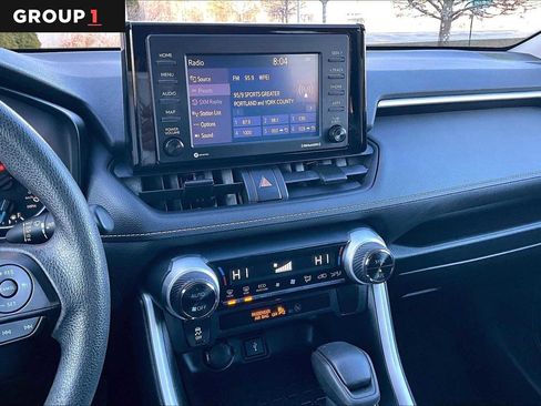 Used 2020 Toyota RAV4 XLE w/ Convenience Package image 7