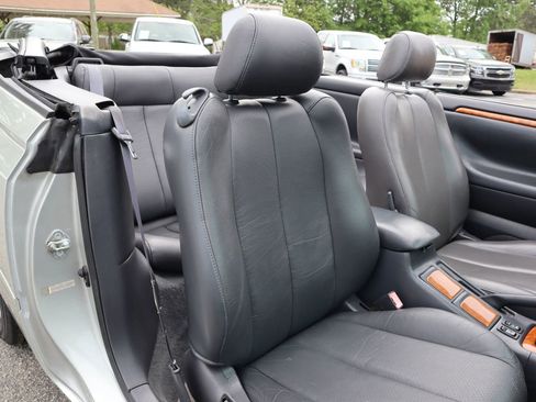 Used 2002 Toyota Solara SLE FWD image 18