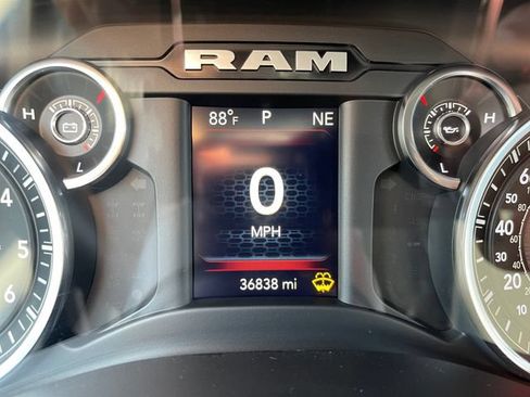 Used 2023 RAM 1500 Big Horn AWD/4WD image 23