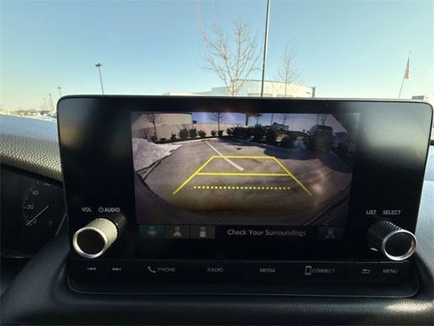 Used 2025 Honda HR-V Sport image 17