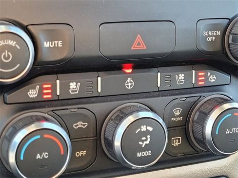 Used 2021 RAM 1500 Laramie w/ Off Road Group image 20