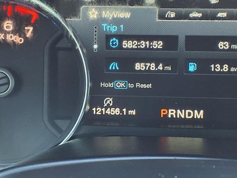 Used 2018 Ford F150 Lariat image 37