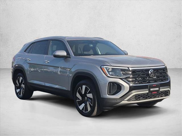 Used 2026 Volkswagen Atlas Cross Sport SE FWD image 3