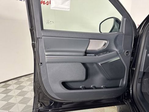 New 2025 Ford Expedition Active image 16