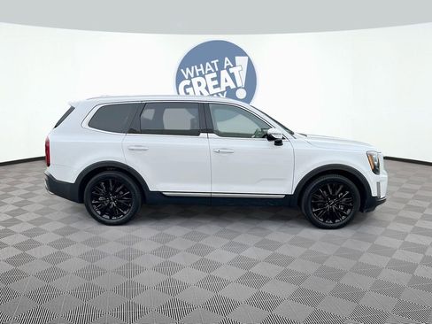 Certified 2022 Kia Telluride SX w/ SX Prestige Package image 2