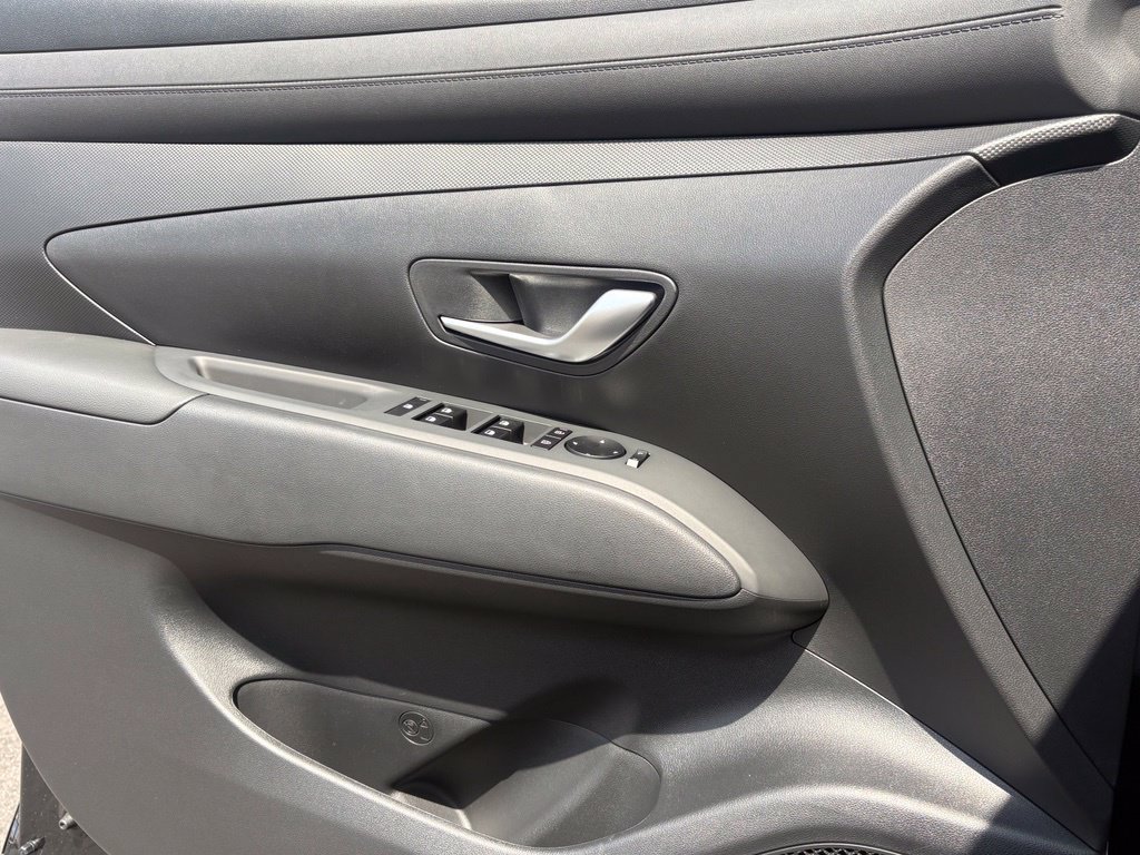 New 2027 Hyundai Santa Cruz SE FWD image 11