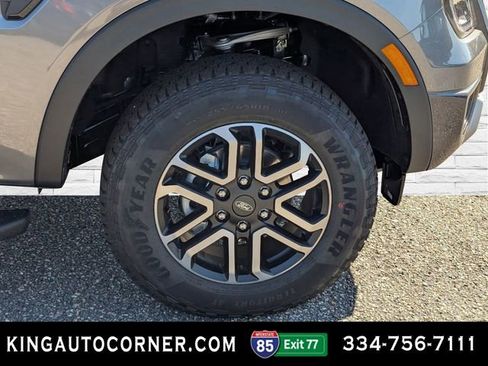 New 2025 Ford Ranger Lariat w/ FX4 Off-Road Package image 9