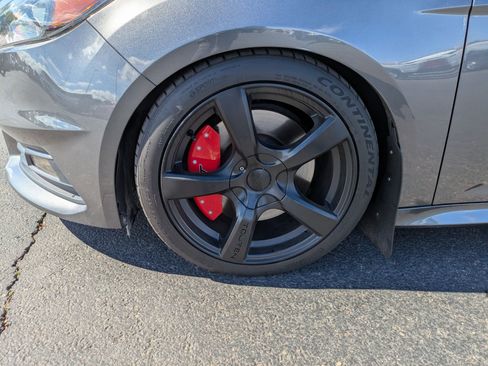 Used 2018 Ford Focus ST image 13