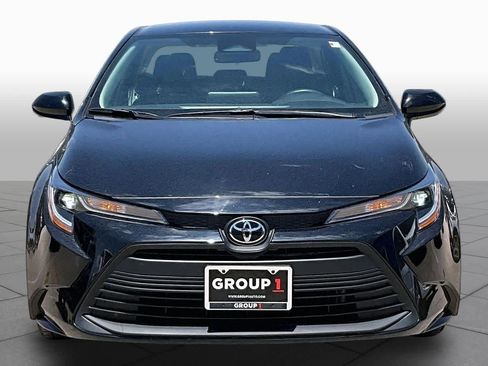 Used 2024 Toyota Corolla LE FWD image 3