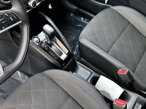 Used 2019 Nissan Kicks S image 16