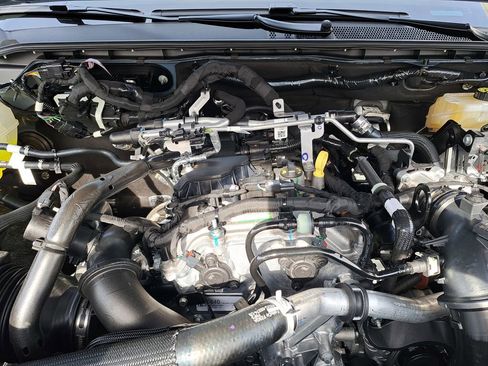 New 2025 Ford Ranger XLT w/ Equipment Group 301A High image 15