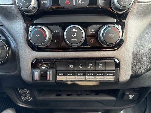 Used 2023 RAM 2500 Tradesman w/ Safety Group image 17