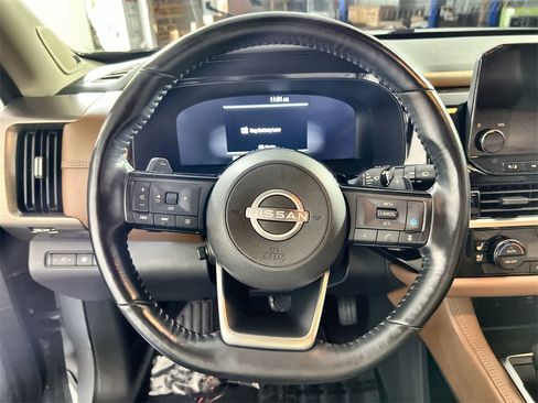 Certified 2023 Nissan Pathfinder Platinum image 11