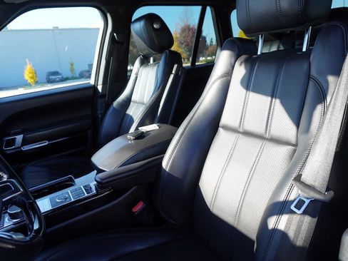 Used 2016 Land Rover Range Rover HSE image 29
