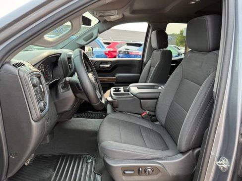 Used 2021 Chevrolet Silverado 1500 RST AWD/4WD image 11