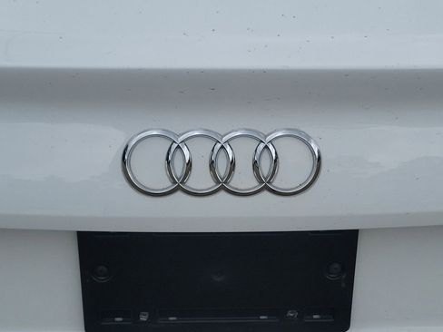 Used 2017 Audi A4 2.0T Premium image 19