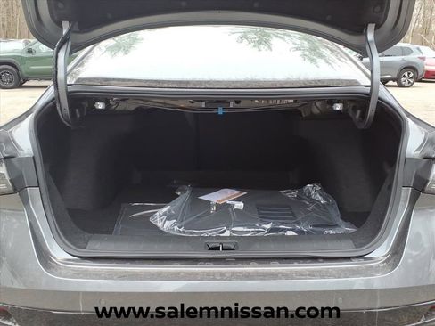 New 2026 Nissan Sentra SR w/ SR Premium Package FWD image 6