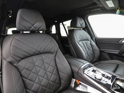 New 2026 BMW X5 xDrive40i w/ Executive Package image 32