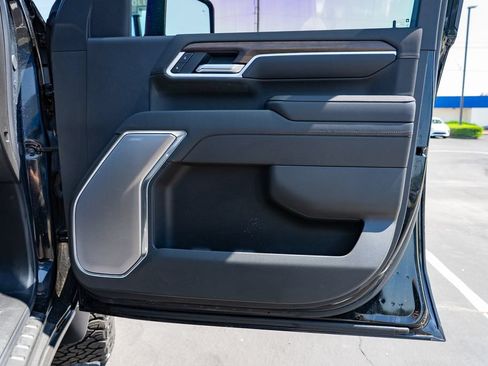 Used 2025 Chevrolet Silverado 2500 High Country w/ Midnight Edition AWD/4WD image 33