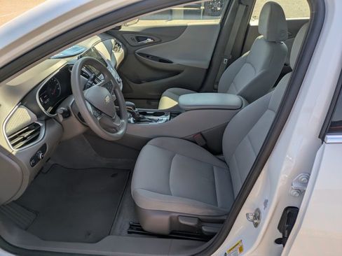 Used 2023 Chevrolet Malibu LS FWD image 14