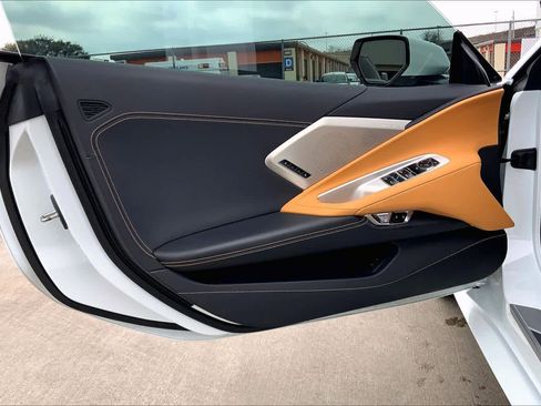 Used 2022 Chevrolet Corvette Stingray Preferred Conv w/ 2LT image 18