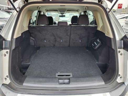 Certified 2022 Nissan Rogue SV AWD/4WD image 18