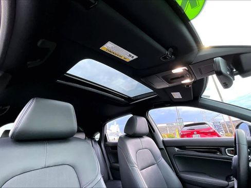 Used 2022 Honda Civic Sport Touring image 14