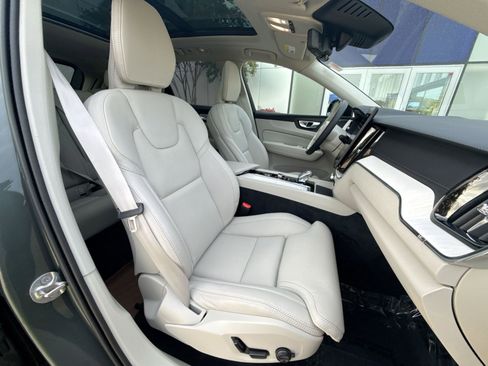 Certified 2026 Volvo XC60 B5 Ultra w/ Climate Package AWD/4WD image 27