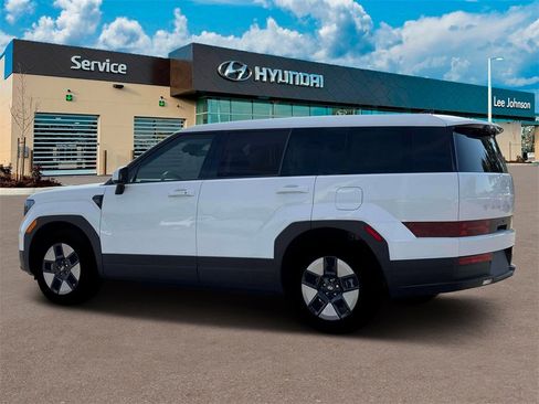 New 2026 Hyundai Santa Fe SE image 4