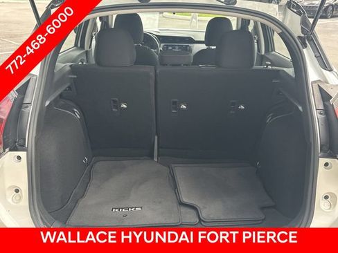 Used 2021 Nissan Kicks SV FWD image 10