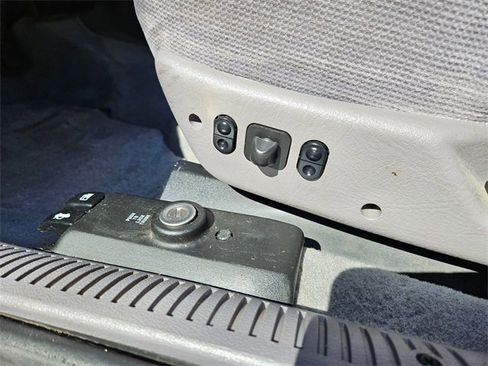 Used 1995 Ford Taurus GL image 17