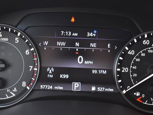 Used 2024 Nissan Armada SV image 32