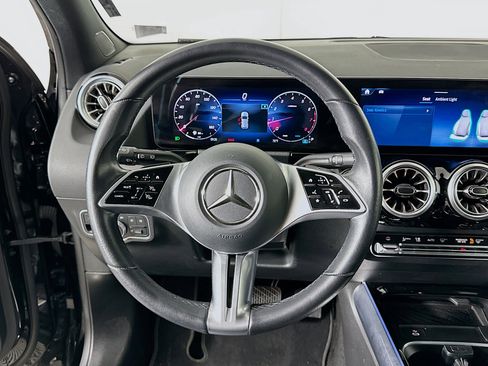 Used 2025 Mercedes-Benz GLA 250 4MATIC image 18